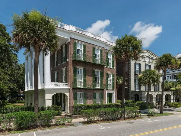 Historic mansions with palmetto trees on East Battery in Charleston