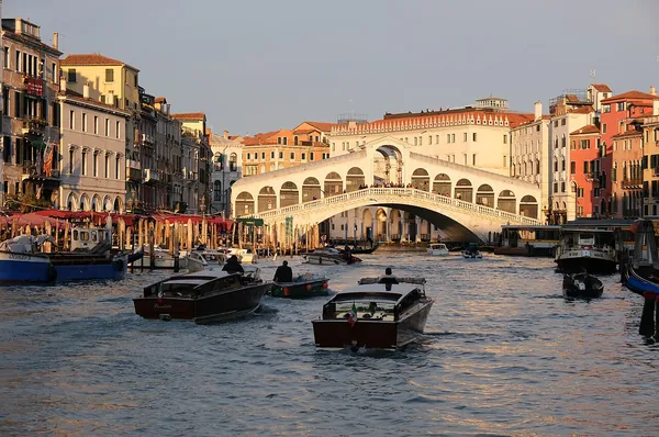 Rialto Bridge spanning the Grand Canal in Venice, Italy