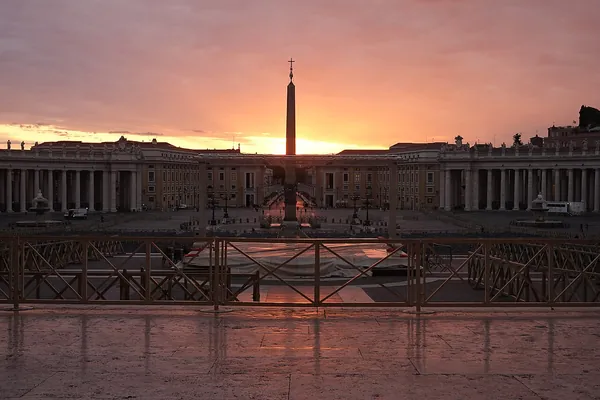 Sunrise over St. Peter’s Square at the Vatican in Rome